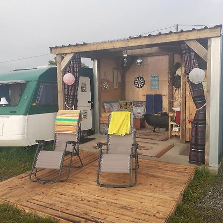 Father Ted Retro Caravan! Drumaville Εξωτερικό φωτογραφία