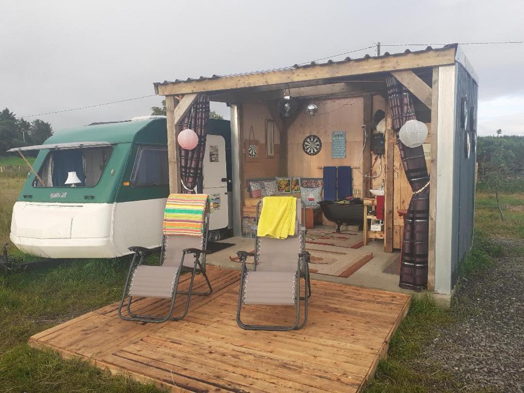 Father Ted Retro Caravan! Drumaville Εξωτερικό φωτογραφία